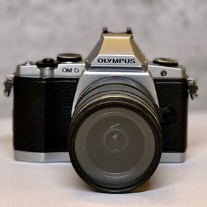 Olympus OM-D E-M5 digital camera